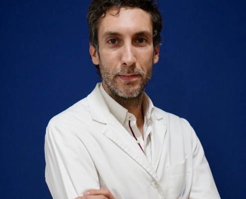 <a href="https://platinumbarcelona.com/drfelixchavarria" style="color: inherit; text-decoration: none; font-weight: bold;">Dr. Felix Chavarría</a>